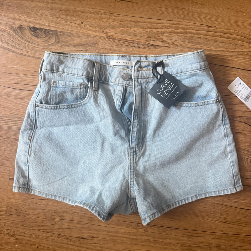 Pacsun Curve Denim light wash shorts size 26 #pacsun #denim